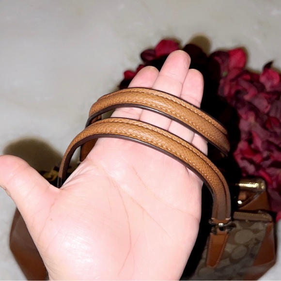 COACH Monogram Leather Bag - Picture 8 of 10